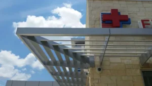 aluminum cantilevered sunshades